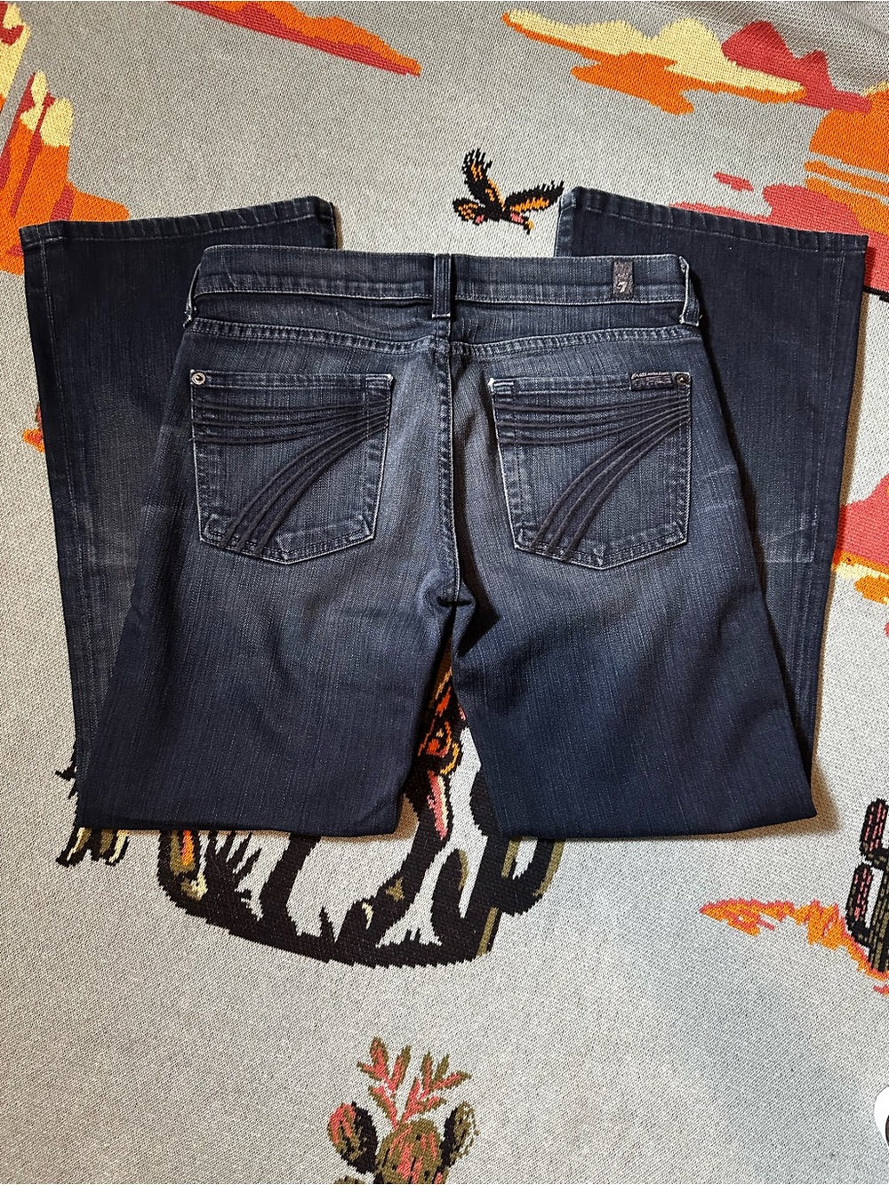 Women’s Dark Wash Bootcut Jeans - Classic Back Pocket Detail